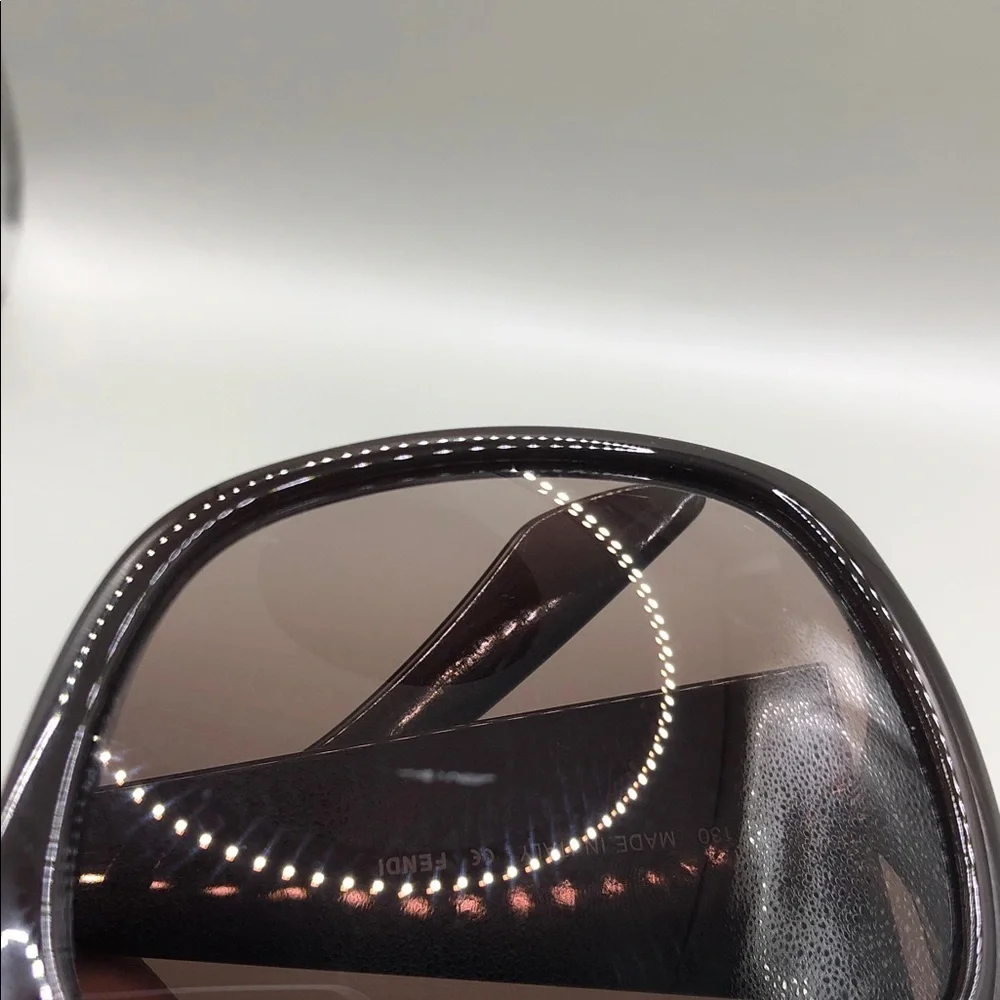 Fendi fs5197 sunglasses with logo brown burgundy square-rectangualr Italy.